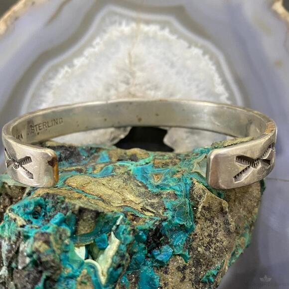Nora Tahe Vintage Native American Sterling Silver Stamped Bracelet - Picture 6 of 10